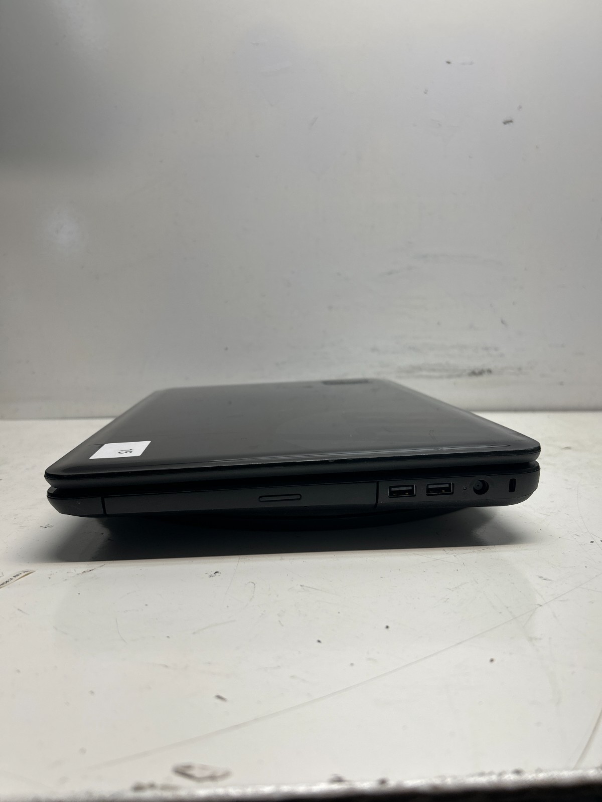 HP 2000-2c23dx AMD E1-1200 APU Radeon 4GB NO HDD