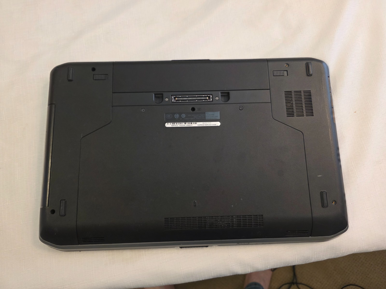 Dell Latitude E5530 Core i5-3320M@2.60GHz, ???GB RAM , NO HD , FOR PARTS/ Repair