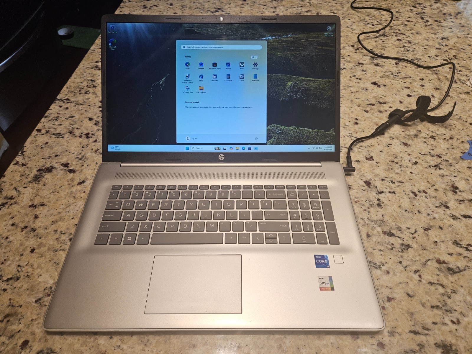 HP 17T-CN200 i7-1255U, 16GB RAM, 512GB SSD, Backlit KB, HD+ Touch Windows 11