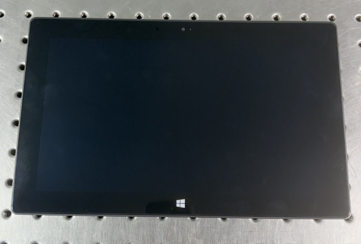Microsoft Surface RT 64GB 10.6″ Tablet Model 1516 Windows RT 8.1 w/ Charger