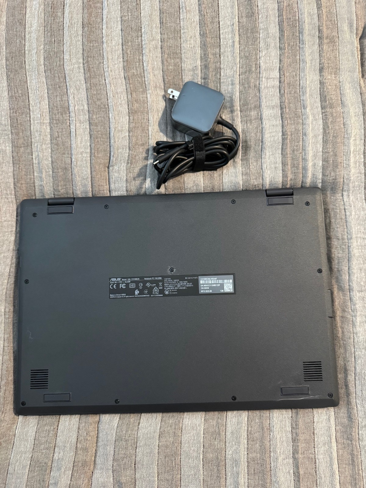 ASUS Chromebook CX1500CNA 15.6″ (64GB eMMC, Intel Celeron N3350, 4GB)