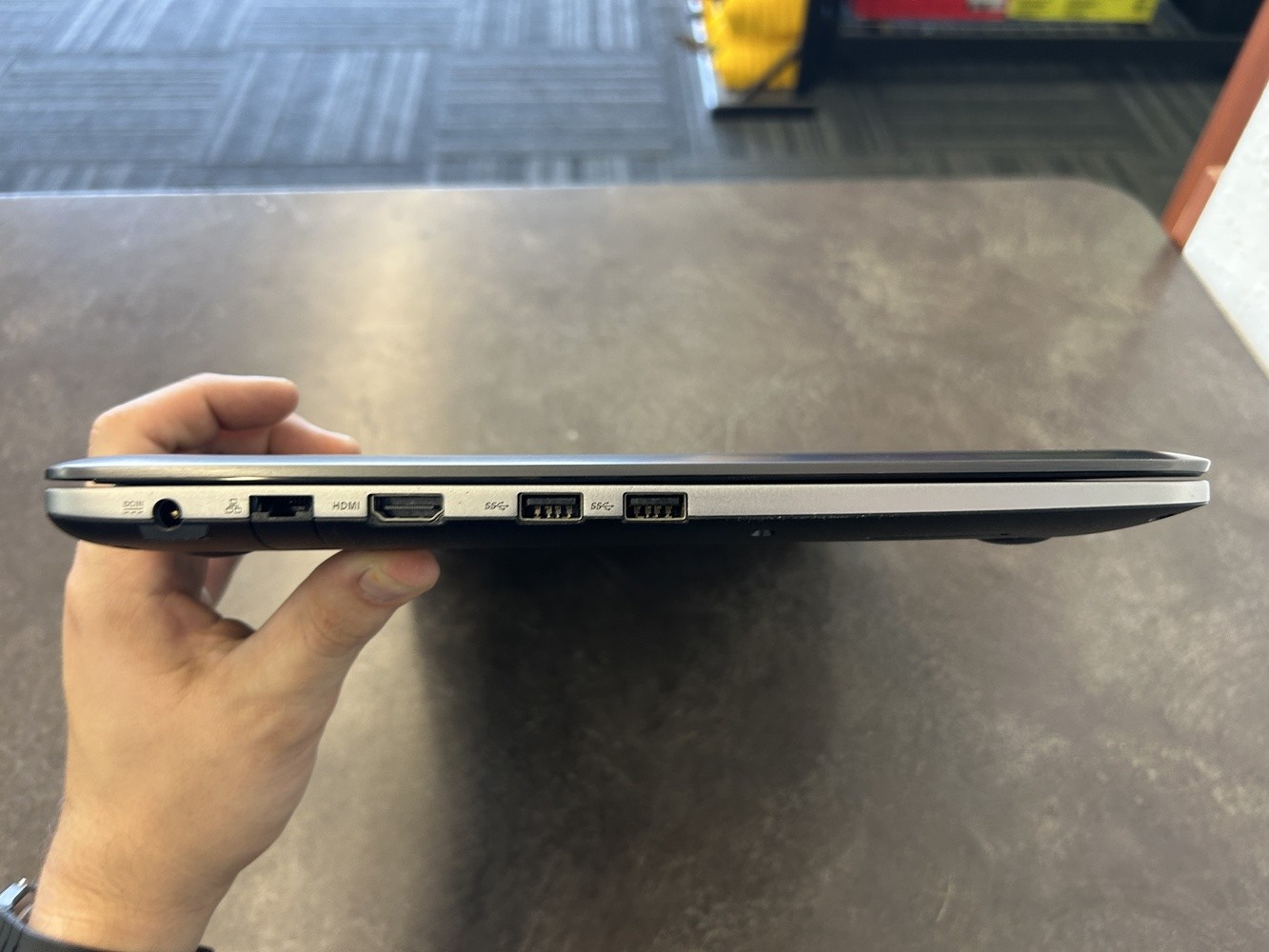 ASUS K501U Intel Core i7-6500U, GTX 960M (PARTS ONLY, Stuck in BIOS)