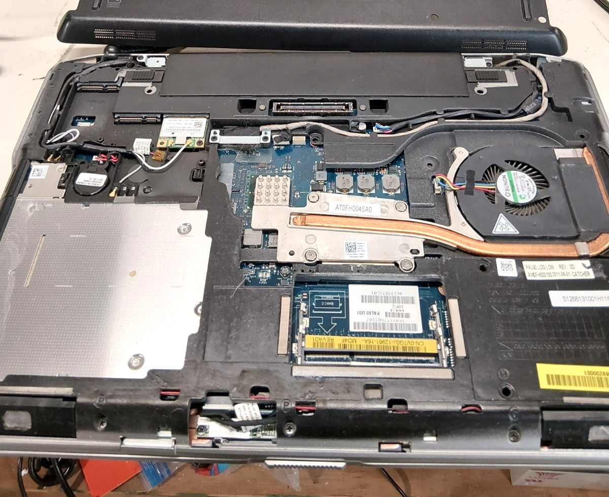 Dell Latitude E6520 – Intel Core i5 2nd Gen – NO RAM – NO HDD – FOR PARTS #516