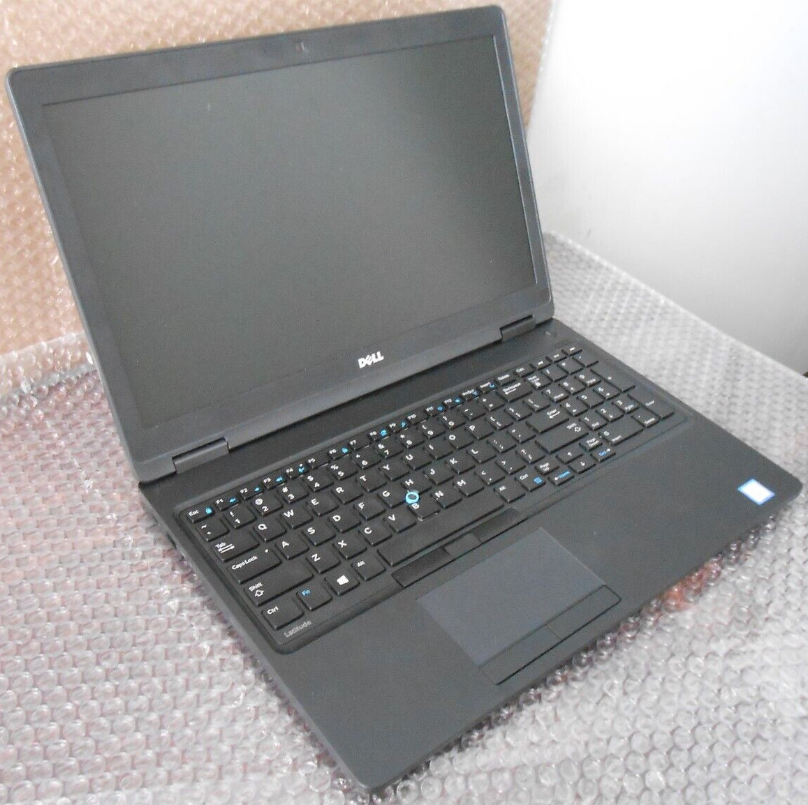 Dell Latitude 5580 15.6″ Intel i7 8gb 256SSD Windows 10 Pro