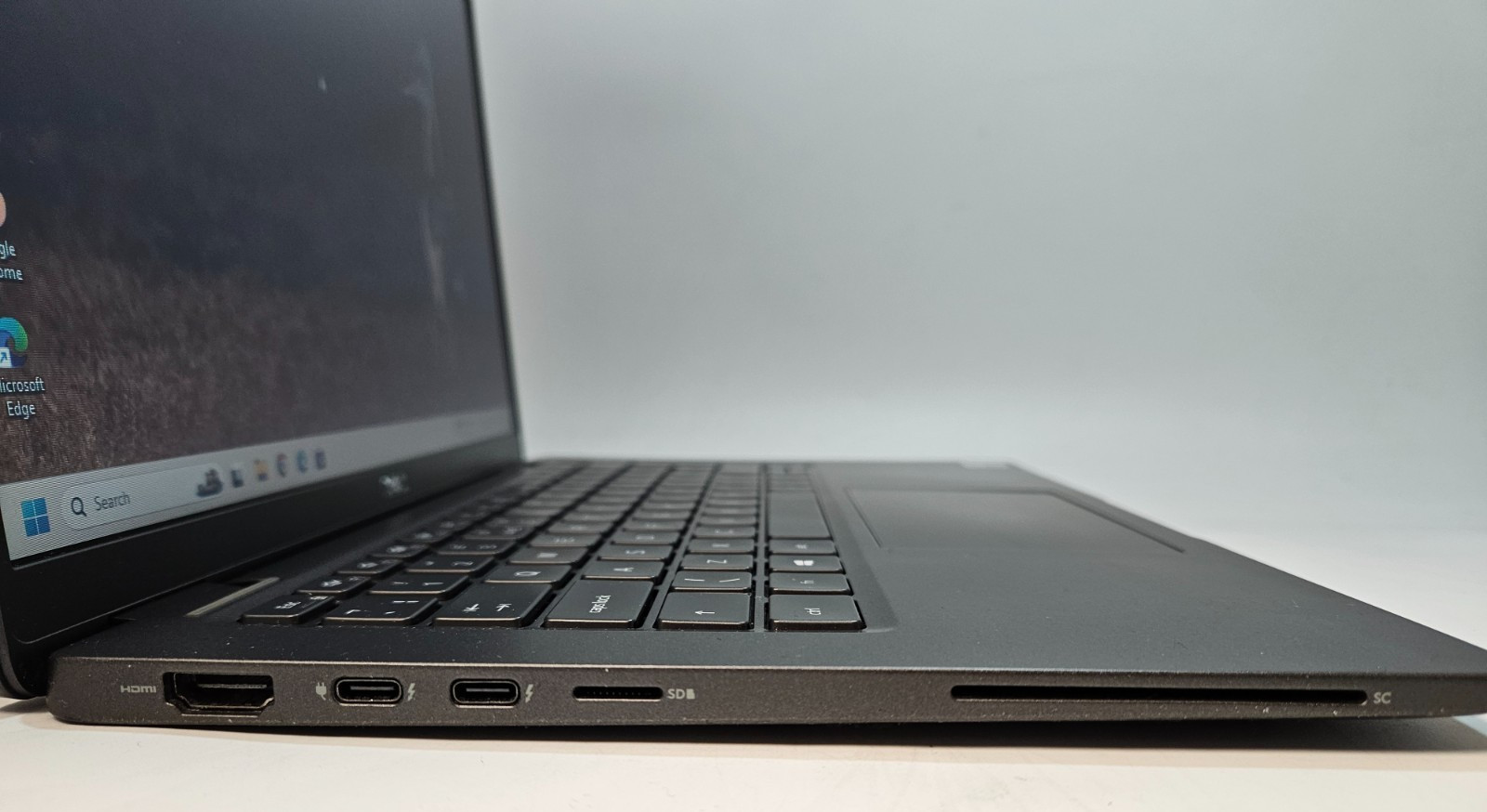 Dell Latitude 7410 14″ HD Intel i5 10th Gen @ 1.60GHz 8GB 256GB NVMe Win 11 Pro