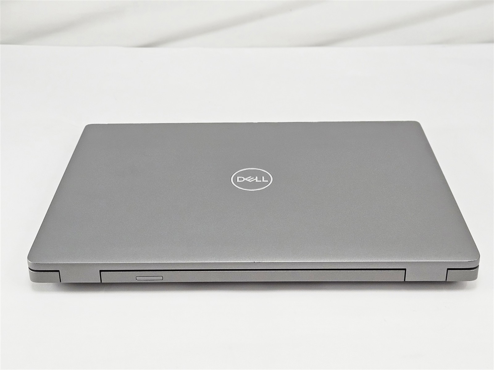 Dell Latitude 5431 Intel Core i7-1270P 16GB 256GB SSD 14″ WiFi 6 Notebook