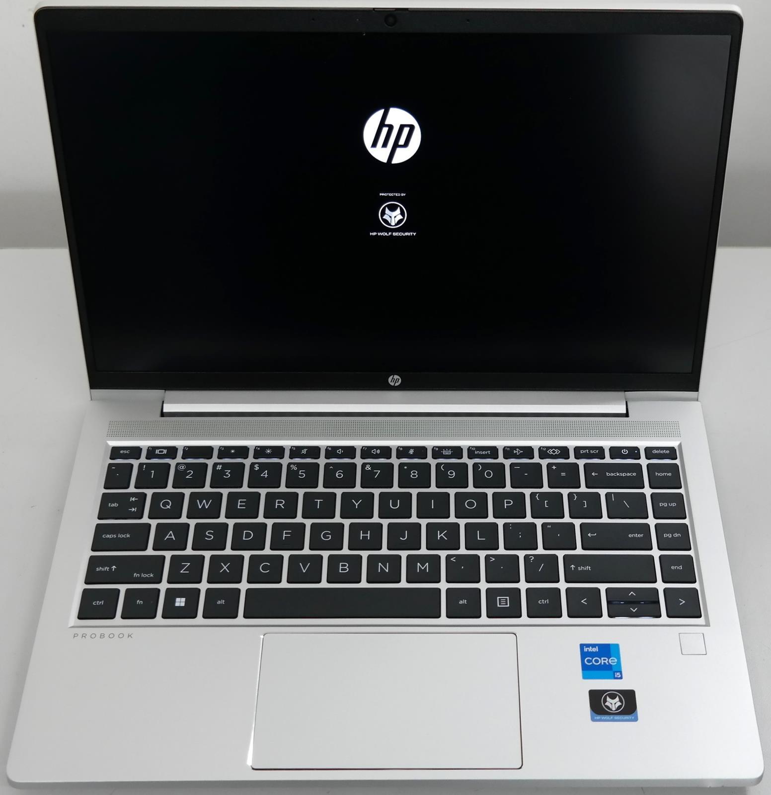 HP ProBook 440 G8 i5-1135G7 2.40GHz 8GB RAM 256GB SSD 14in FHD LINE ON SCREEN !!