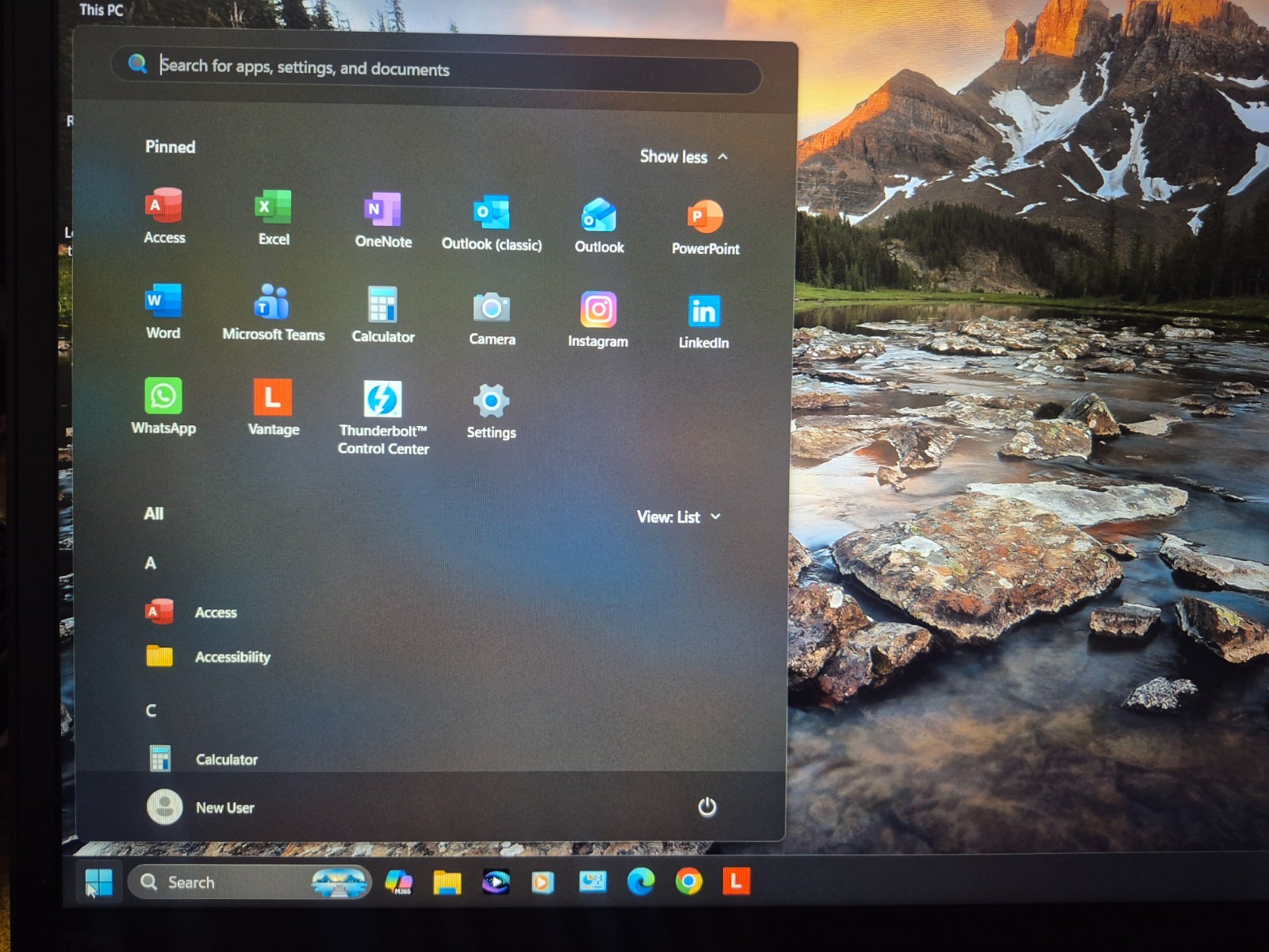 LENOVO THINKPAD T580 LAPTOP i5-8250U 12GB RAM 256GB SSD WIN 11+ OFFICE PRO 2024