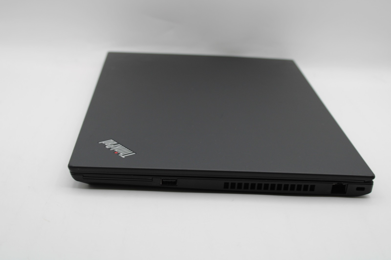 Lenovo ThinkPad T590 i7-8665U @ 1.9 GHz 16GB RAM No SSD No OS No Boot *PARTS