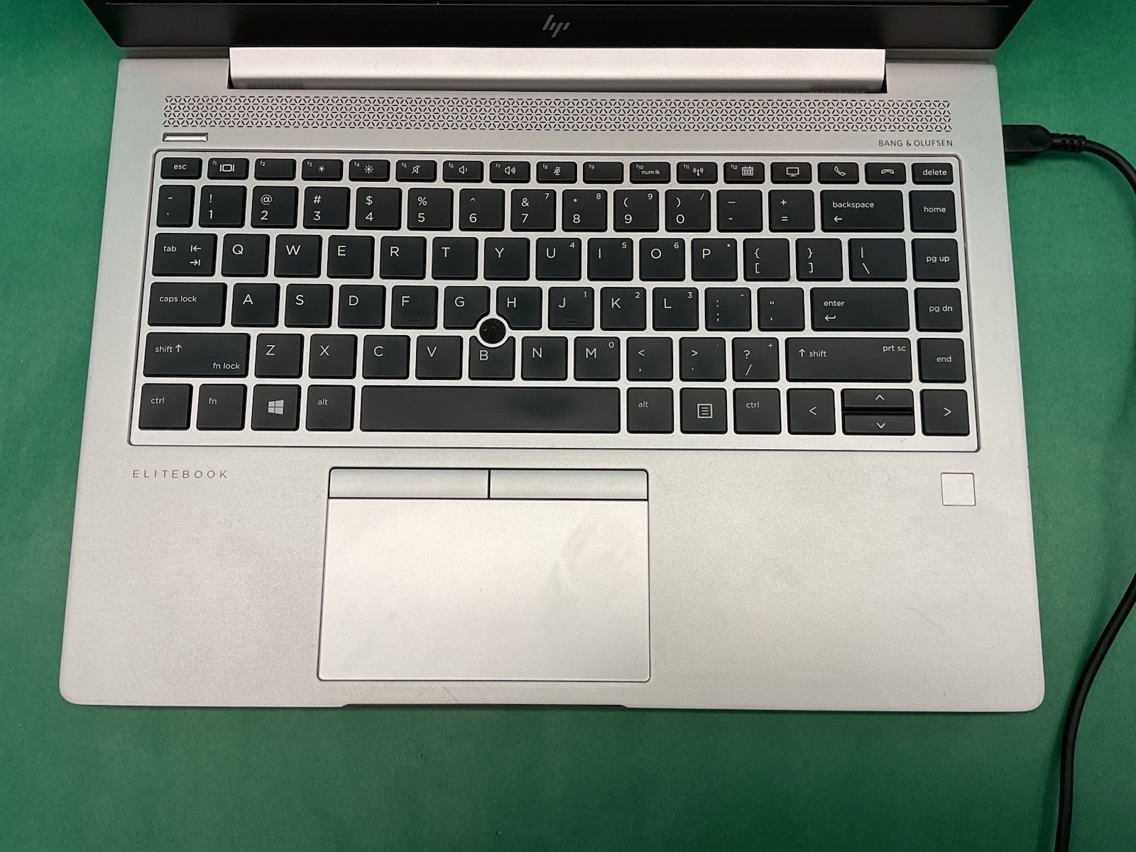 HP Elitebook 745 G5 AMD Ryzen 7 Pro 2700U – Powers On – NO HARD DRIVE- Untested