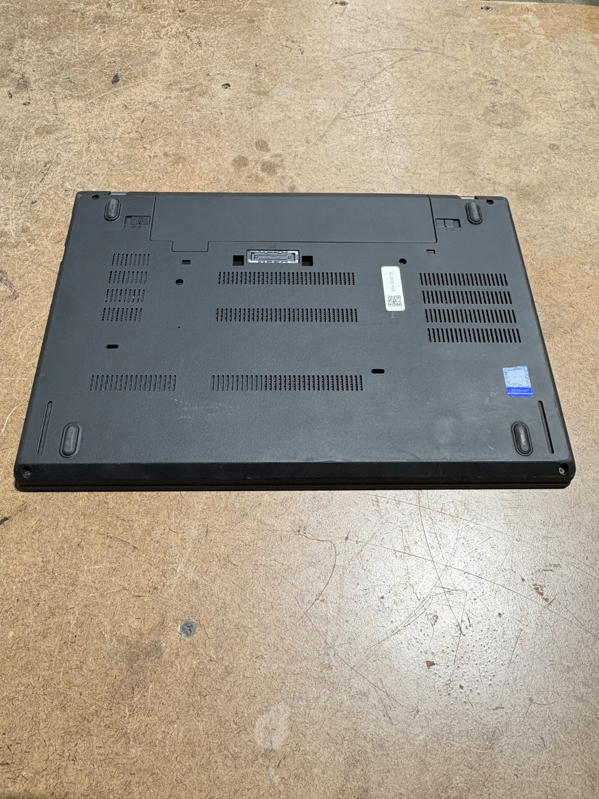 Lenovo ThinkPad T470 14″ FHD i5-6200U 8GB RAM 256GB SSD No OS No Charger