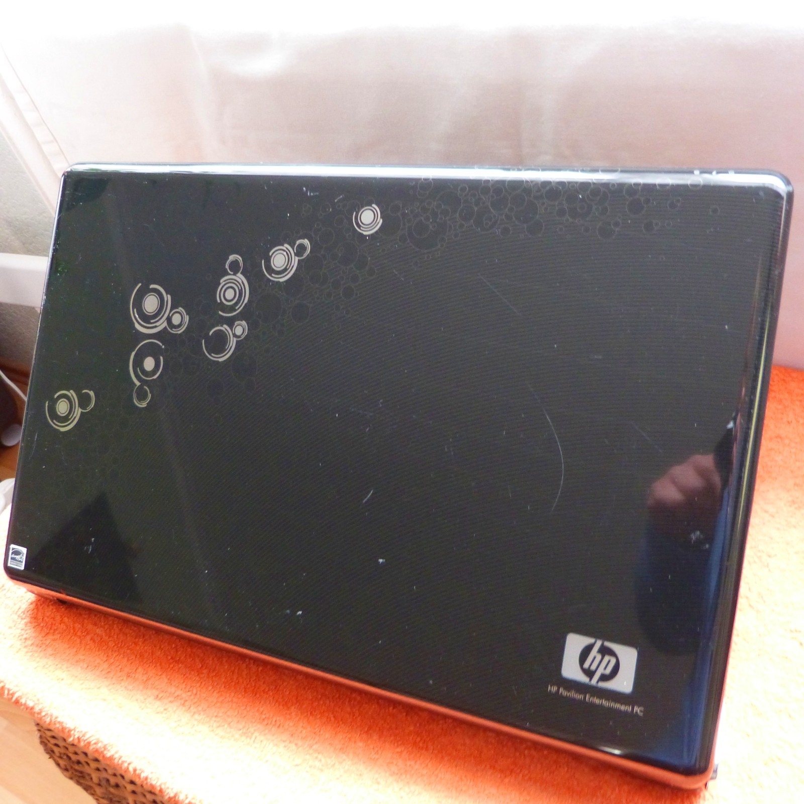 HP DV8 18″ MONSTER Bolide Cinema FULLHD l 1TB SSD Windows 11 l QUAD i7 BLURAY
