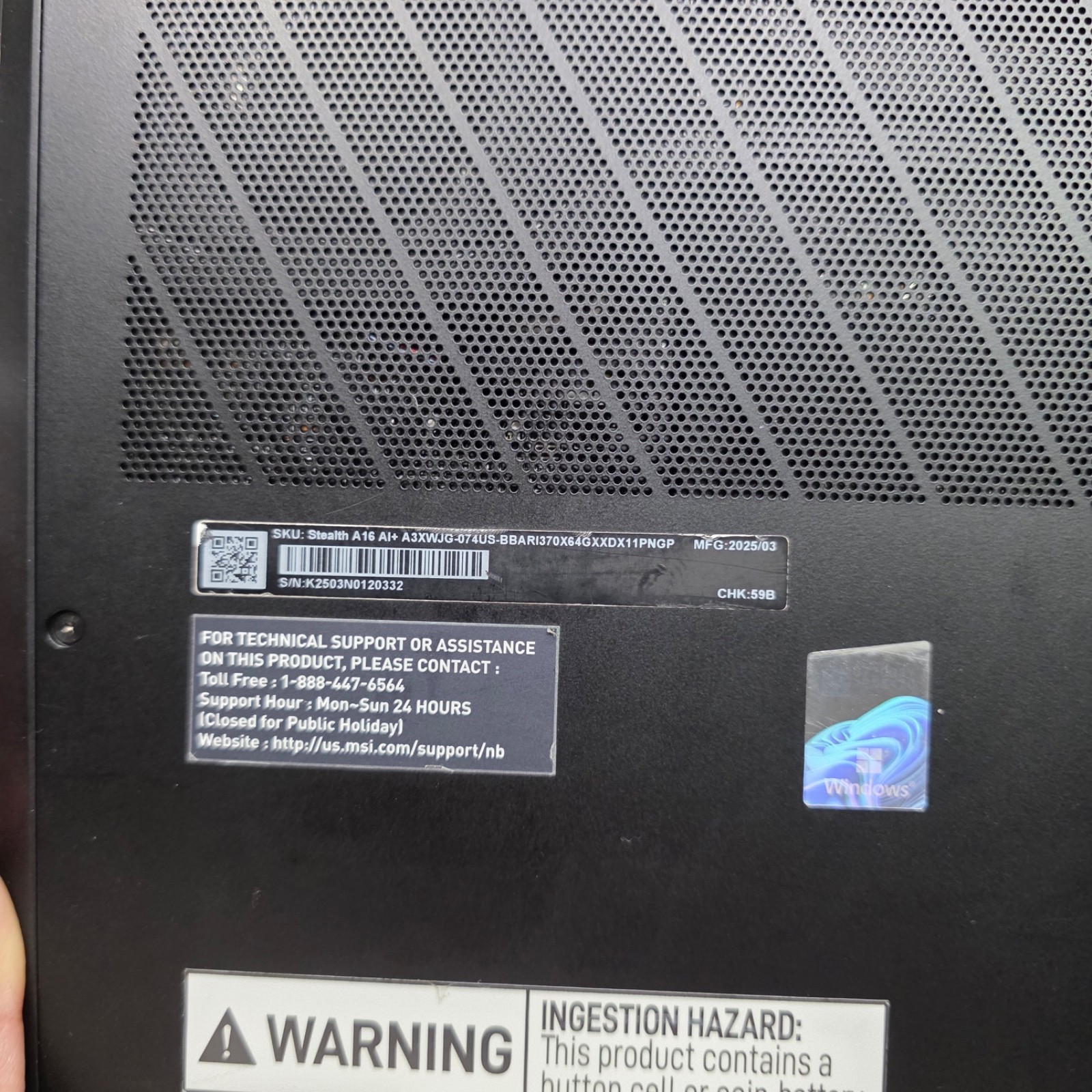 MSI Stealth A16 QHD+ OLED 240Hz Ryzen AI 9 HX 370 64GB 2TB RTX 5090 24GB DDR7