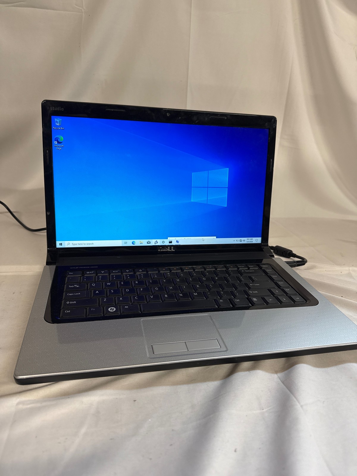Dell Studio 1558 Intel Core i3 M 330 @ 2.13GHz 4 GB 320 GB 15.6″