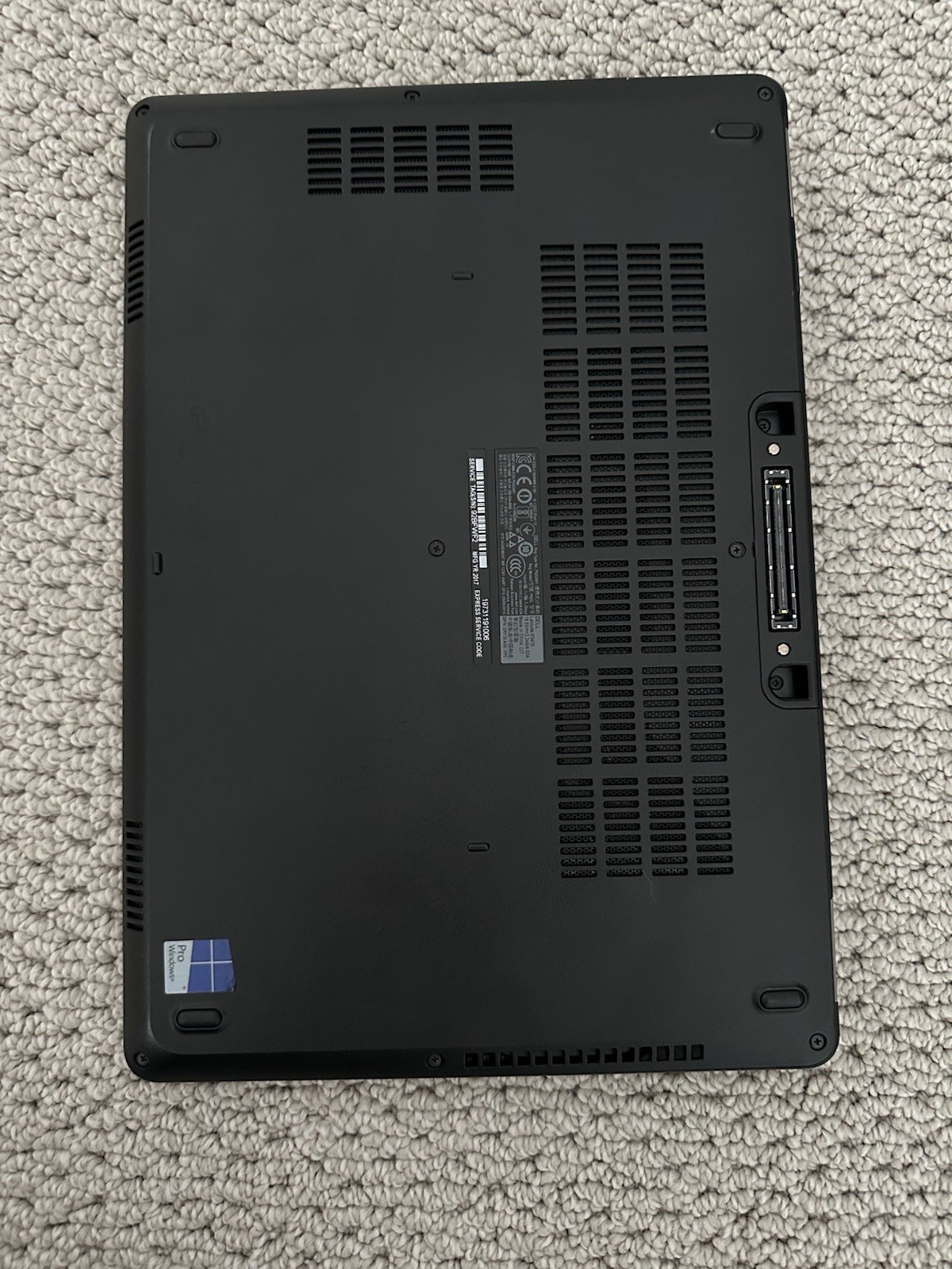 Dell Latitude E5470 14″ 256GB,Intel Core i5 6th Gen 2.40 GHz 8GB Black Windows11