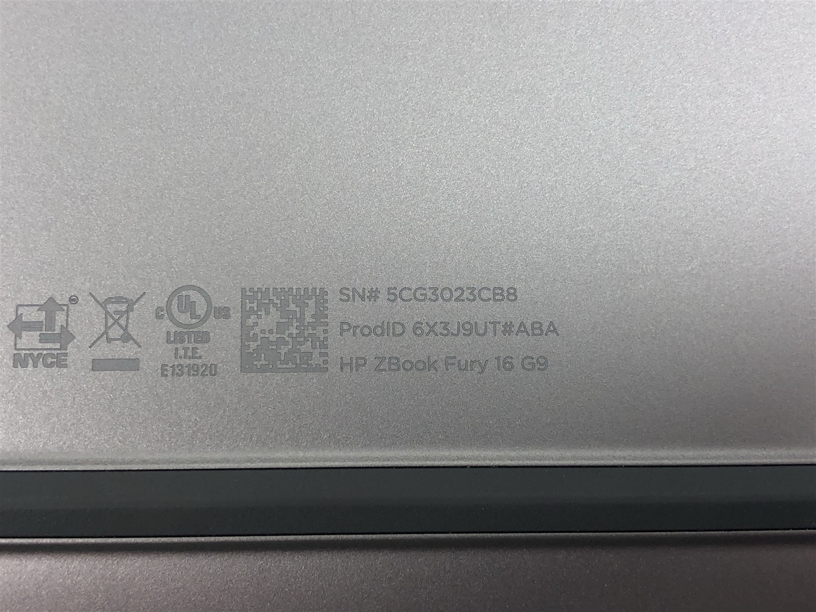 HP ZBook Fury 16 G9: Core i7-12850HX 2.1GHz – 32GB – 1TB – RTX A3000 Mobile