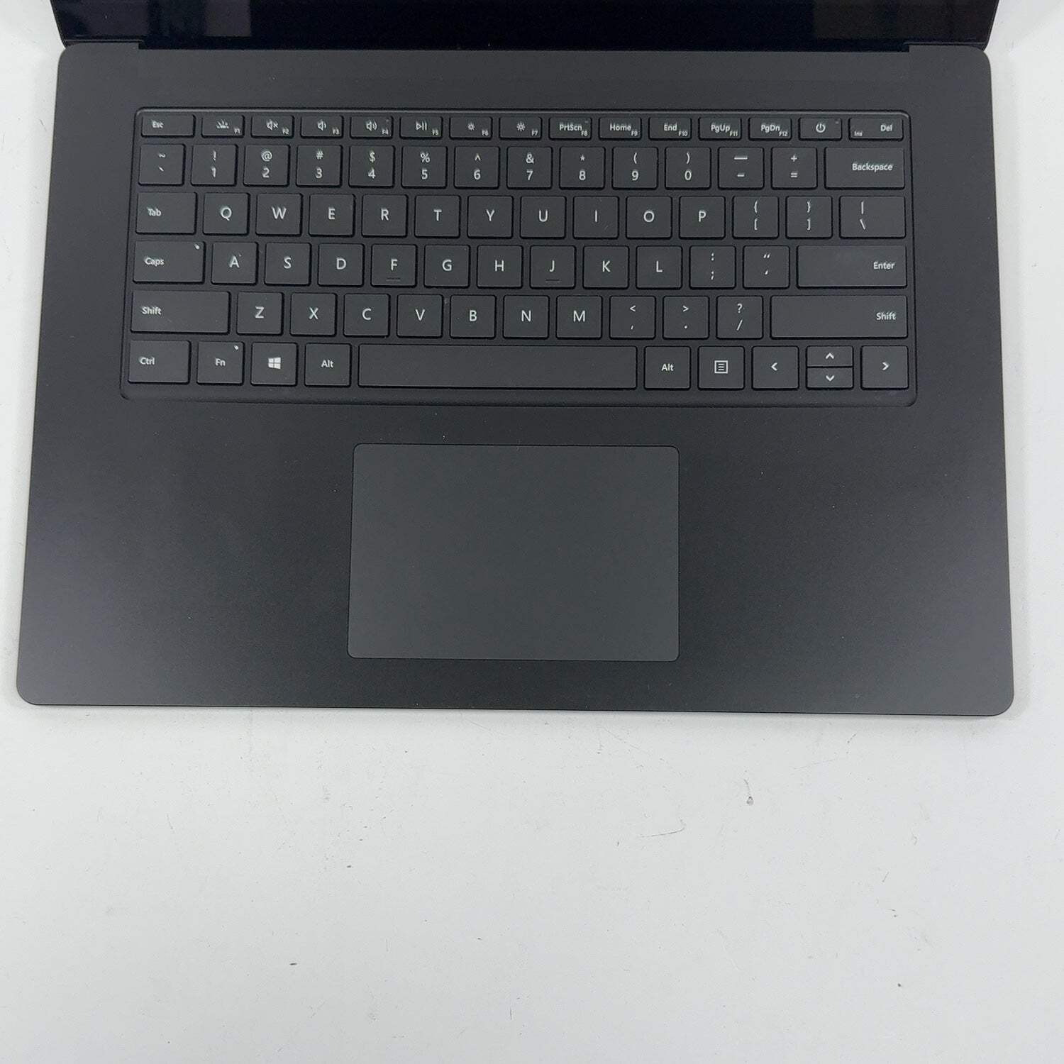 Microsoft Surface Laptop 3 13.5″ i7-1065G7 1.3GHz 16GB RAM 256GB SSD