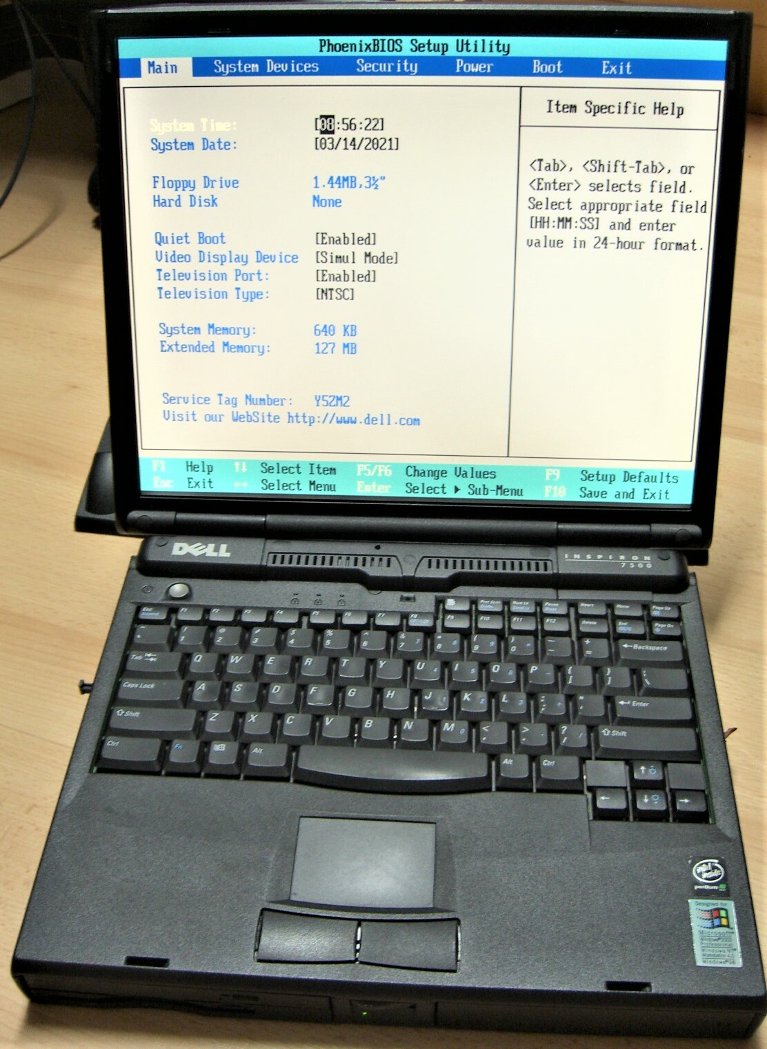 Old Dell Inspiron 7500 Laptop w/CPU/HD/Rams & Dock for collector (Working As Is)