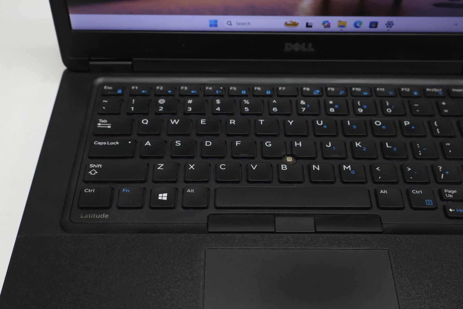 Dell Latitude 5480 i7-7820HQ 8GB Ram 500GB HDD Laptop Win 11 Pro Poor Battery