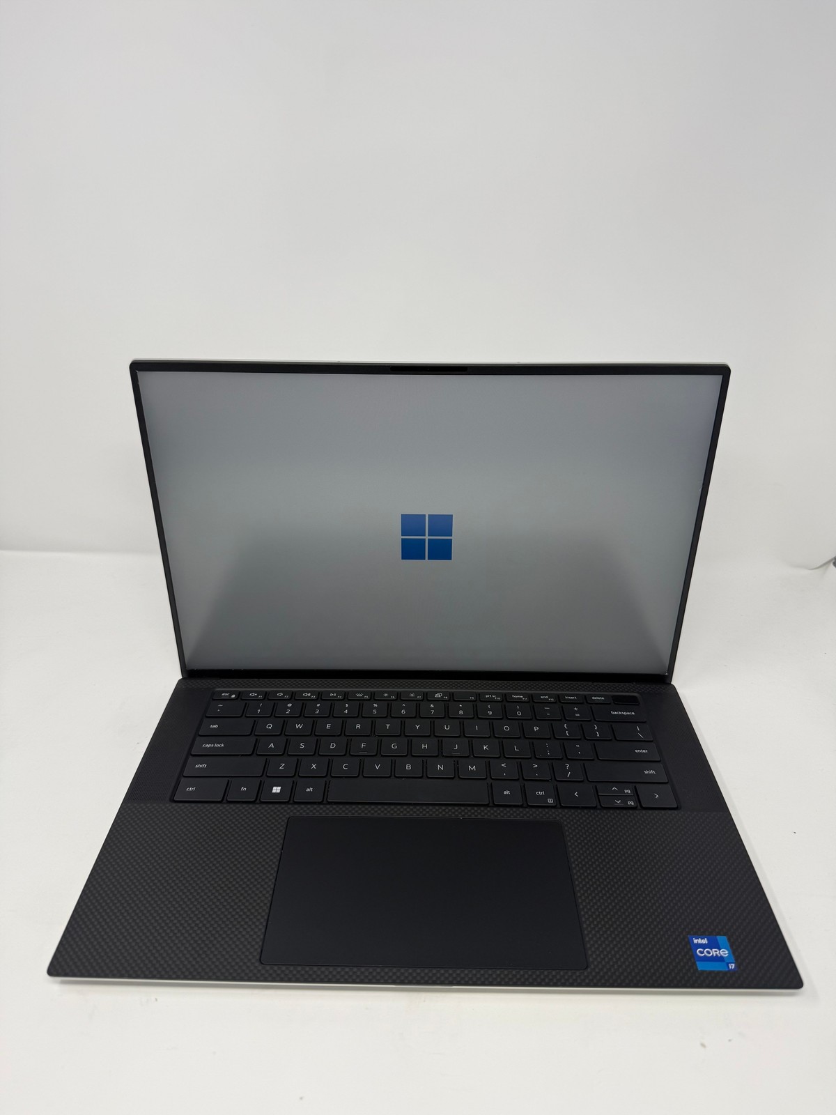 Dell XPS 15 9520 NVIDIA GeForce RTX 3050 Ti Mobile 12th Gen i7-12700H 16GB