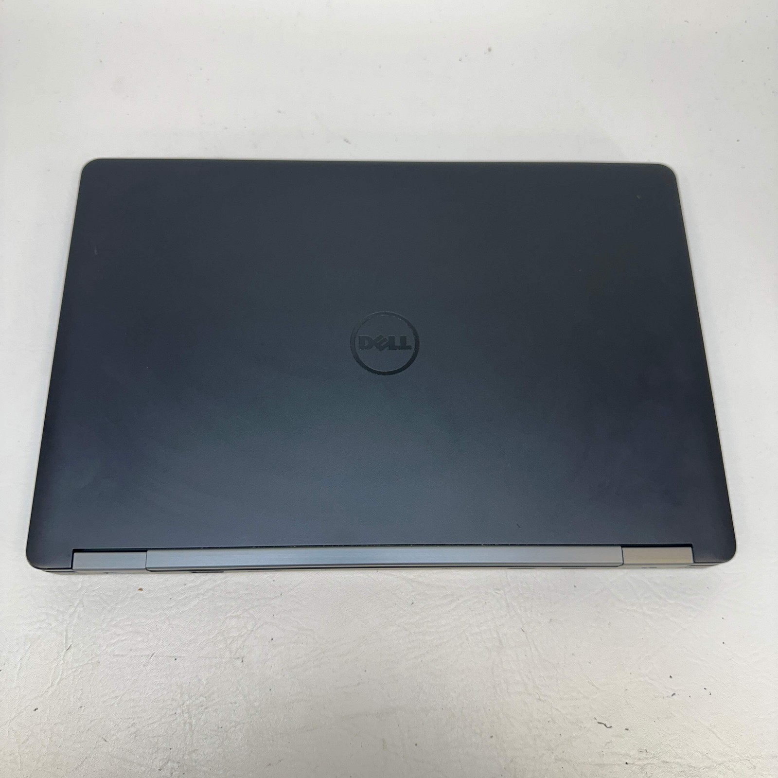 Dell Latitude E5570 15.6″ i7-6820HQ 2.7GHz 16GB RAM 256GB SSD AMD Radeon R9
