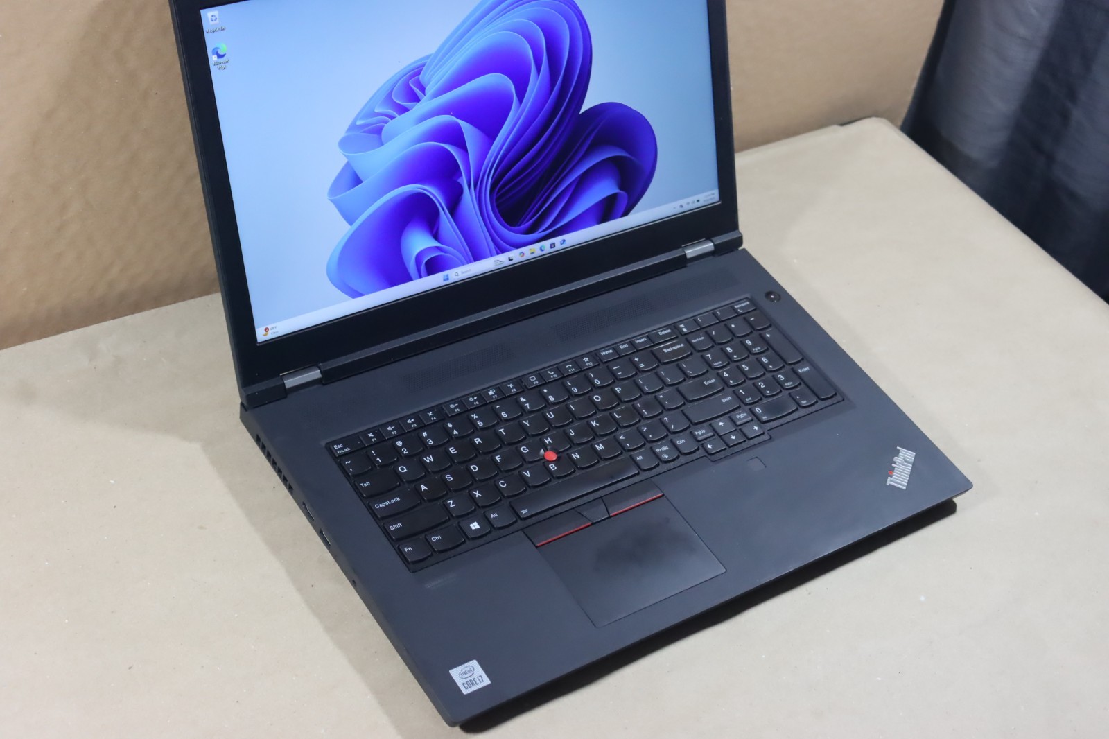 Lenovo Think Pad P17 Gen 1 Intel Core i7-10750H CPU 2.60GHz 1TB 32GB NVIDIA Quad