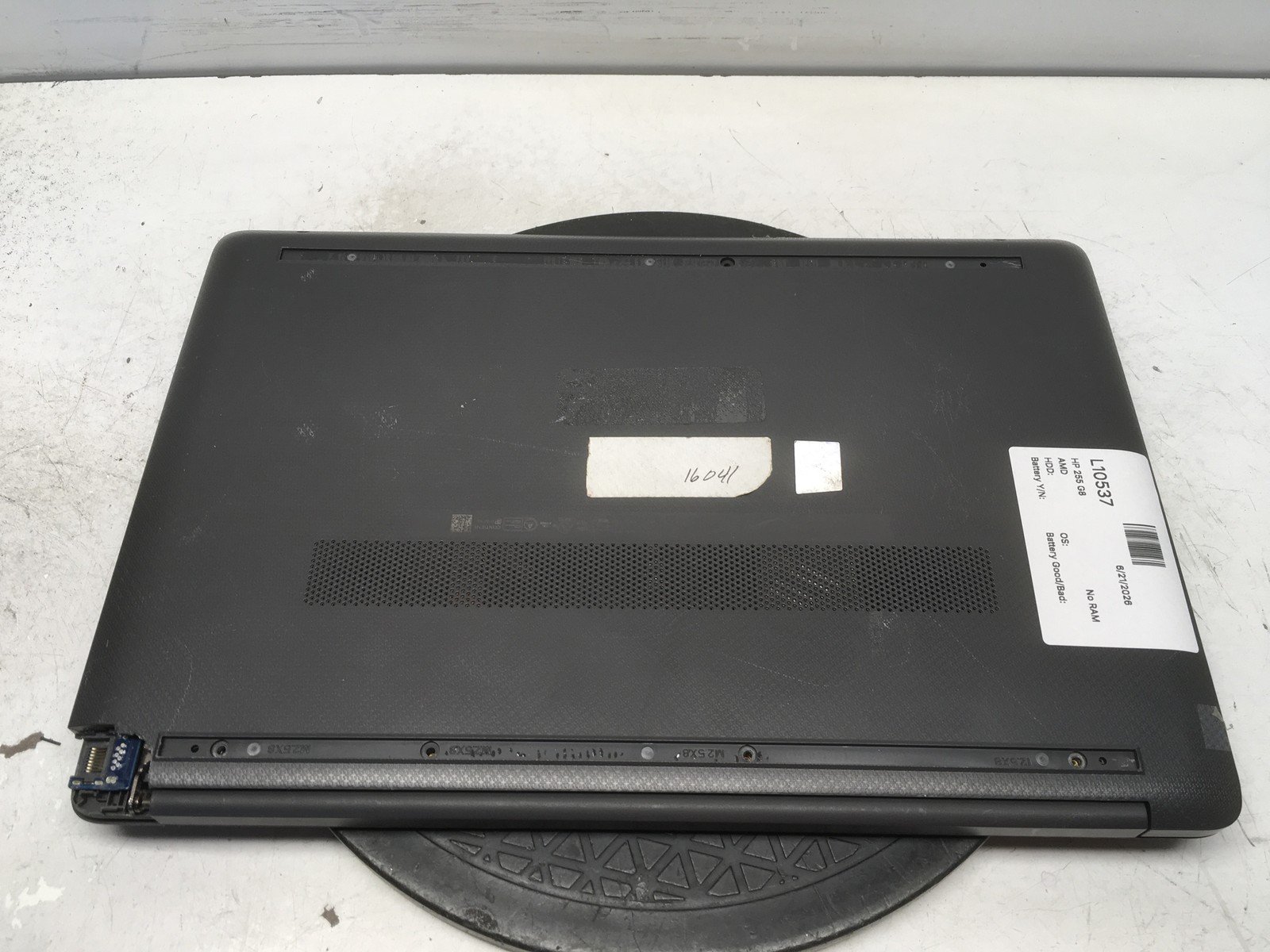 HP 255 G8 AMD No RAM NO HDD No Batt