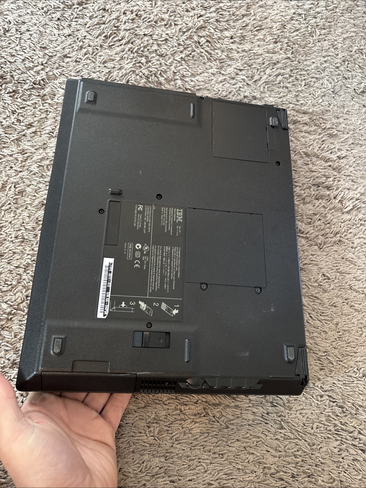 IBM ThinkPad i Series Type 2611 Laptop For Parts