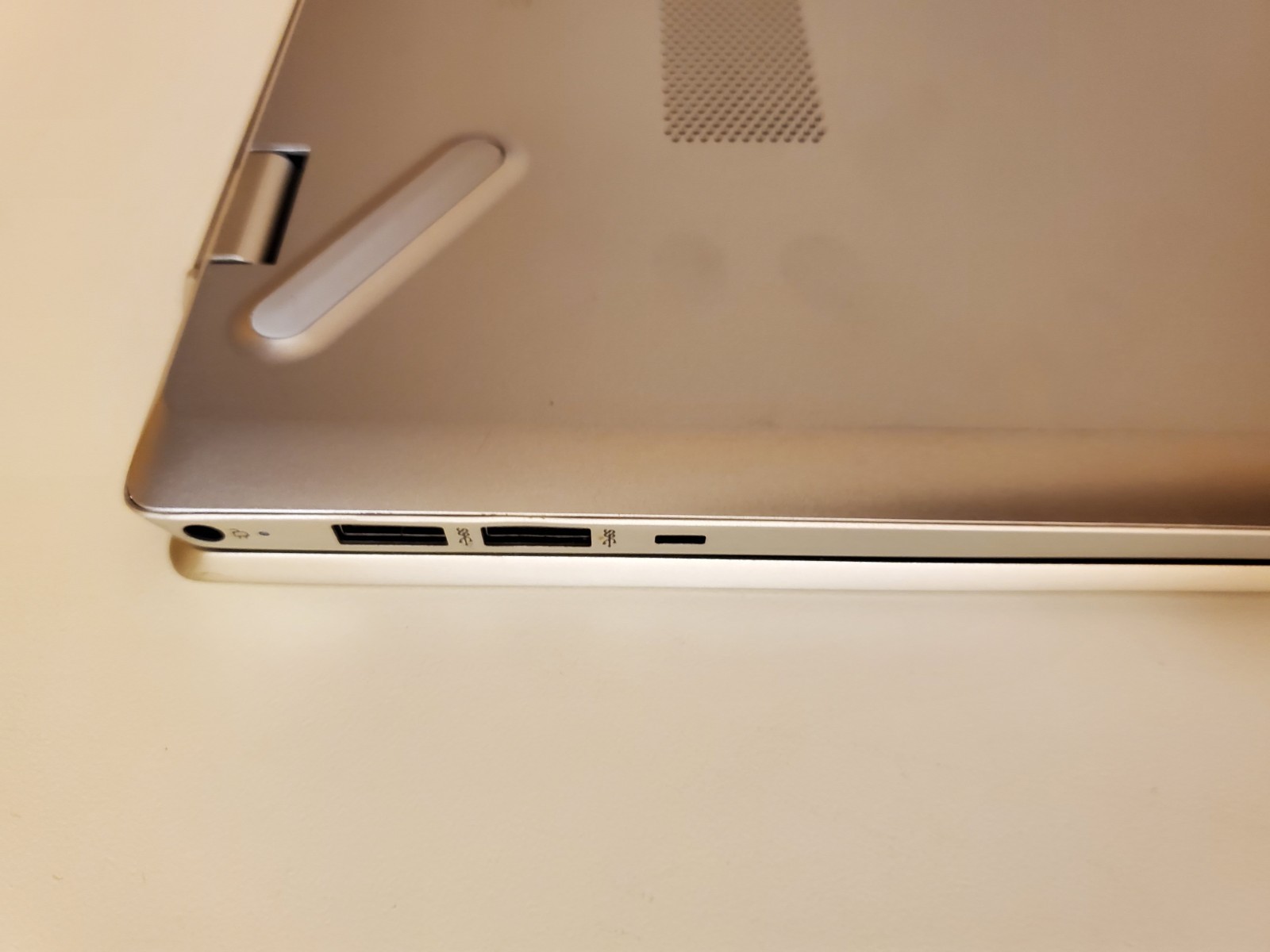 HP Pavilion 15 /Intel i7-1065G7 /12GB RAM/128GB NVME /1TB HDD/100% WORKING