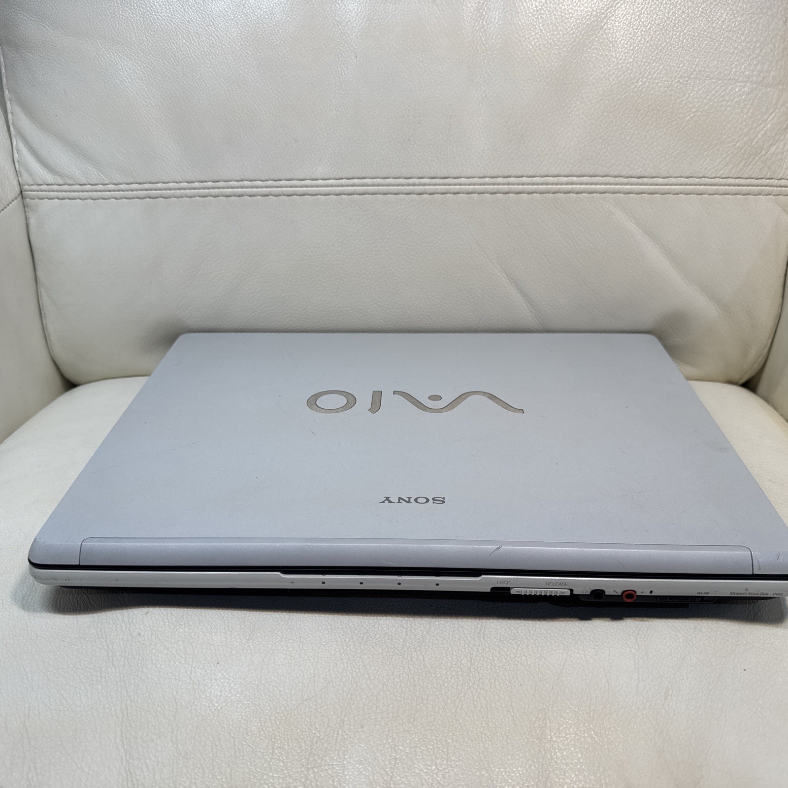 SONY VAIO T5500 1.66GHz Intel Core (TM)2 CPU 2.00 GB Of RAM WORKING SEE DETAILS