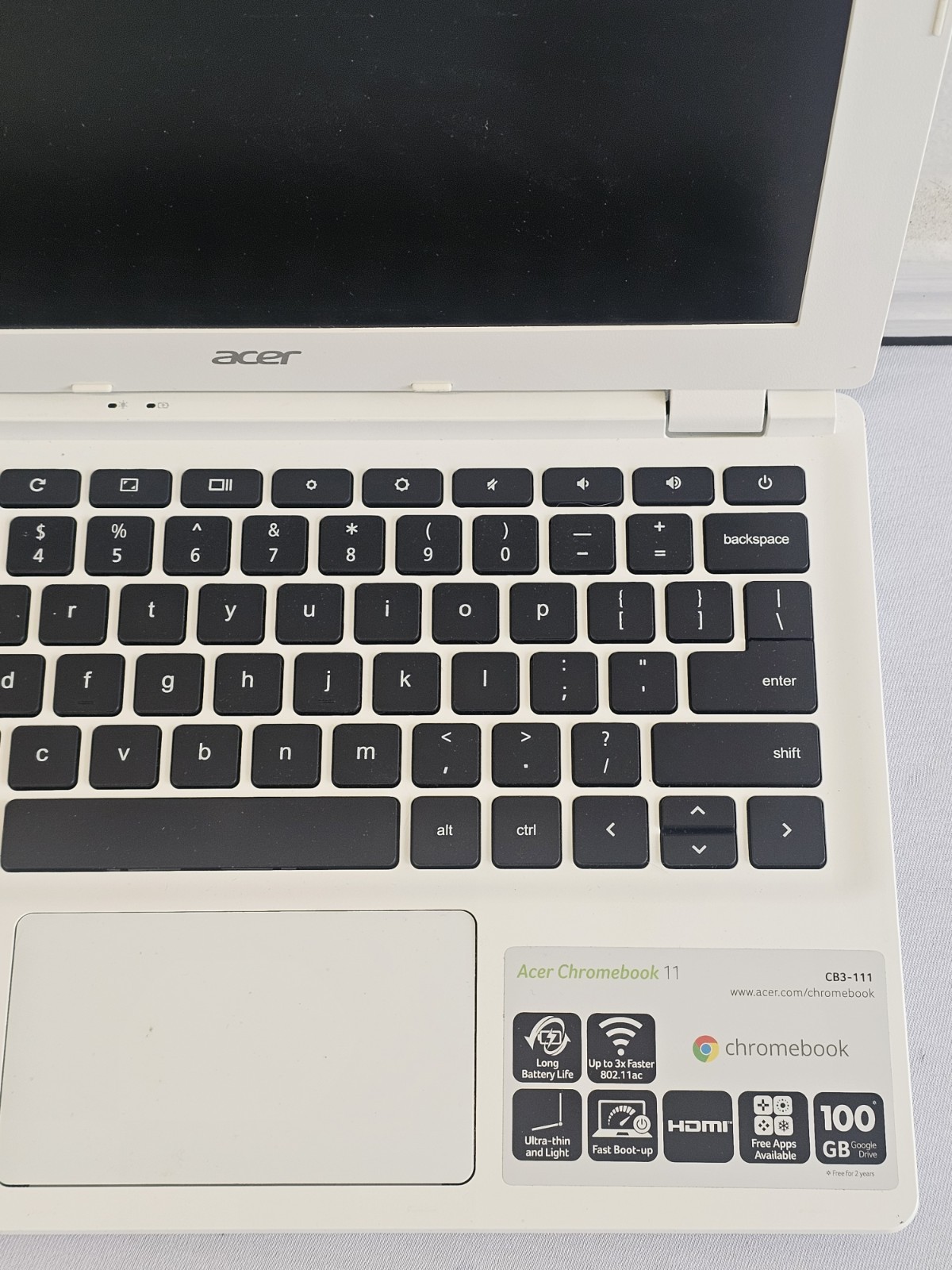 Acer Chromebook 11 CB3-111 Laptop – Intel Celeron N2840 – 2GB RAM 16GB SSD READ