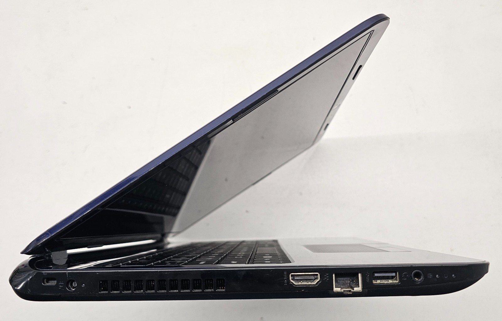 HP 15 TS 15-r053cl Laptop Intel Core i3-4010U 6GB Ram NO HD/OS (FL)