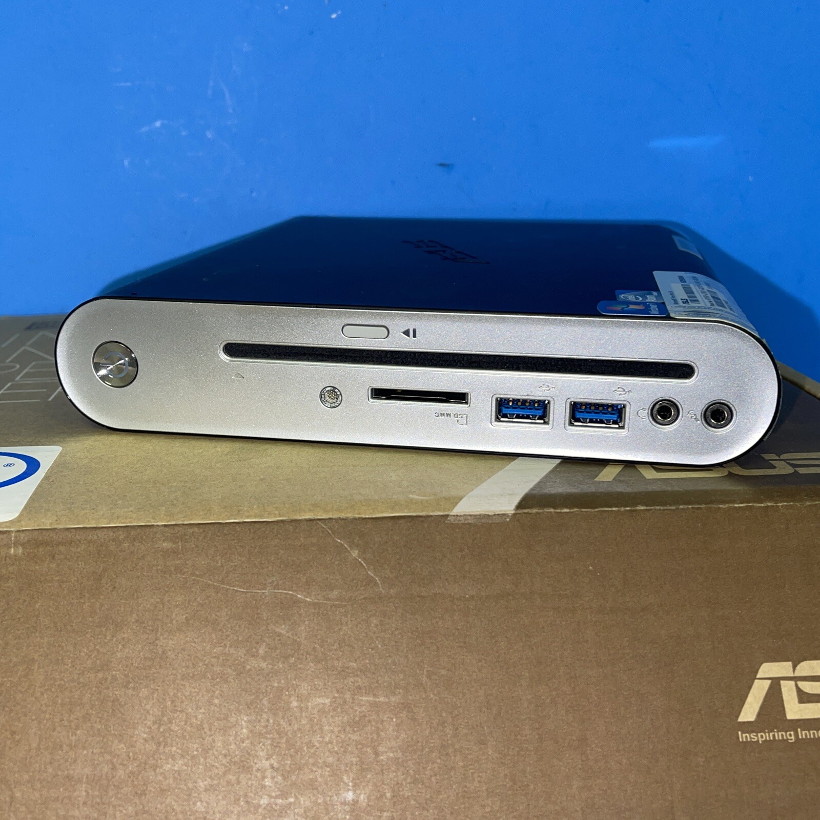 ASUS Eee BOX PC EB1503 WIN 7 INTEL ATOM
