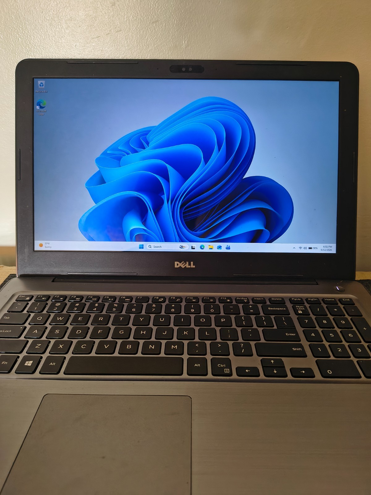Dell Inspiron 15-5565 AMD A12-9700P Radeon R7 GPU 12GB 192GB SSD Win11Home