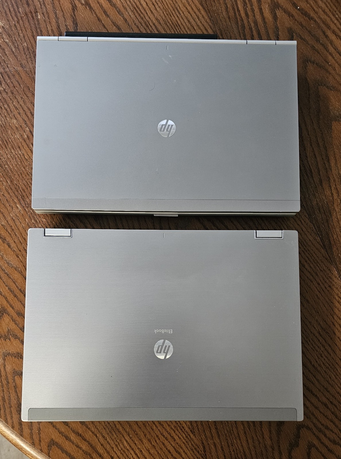 2 HP ELITEBOOKs: 8440P & 8460P – INTEL I5 M540 / 2520M – both sorta BOOT UP