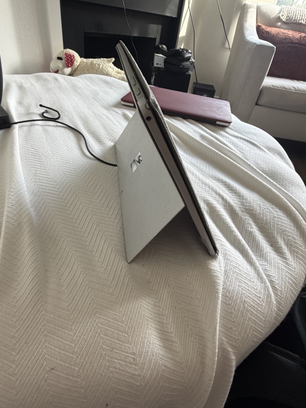 Microsoft Surface Pro Tablet/Laptop Convertible 12.3″ Silver Touchscreen Wi-Fi