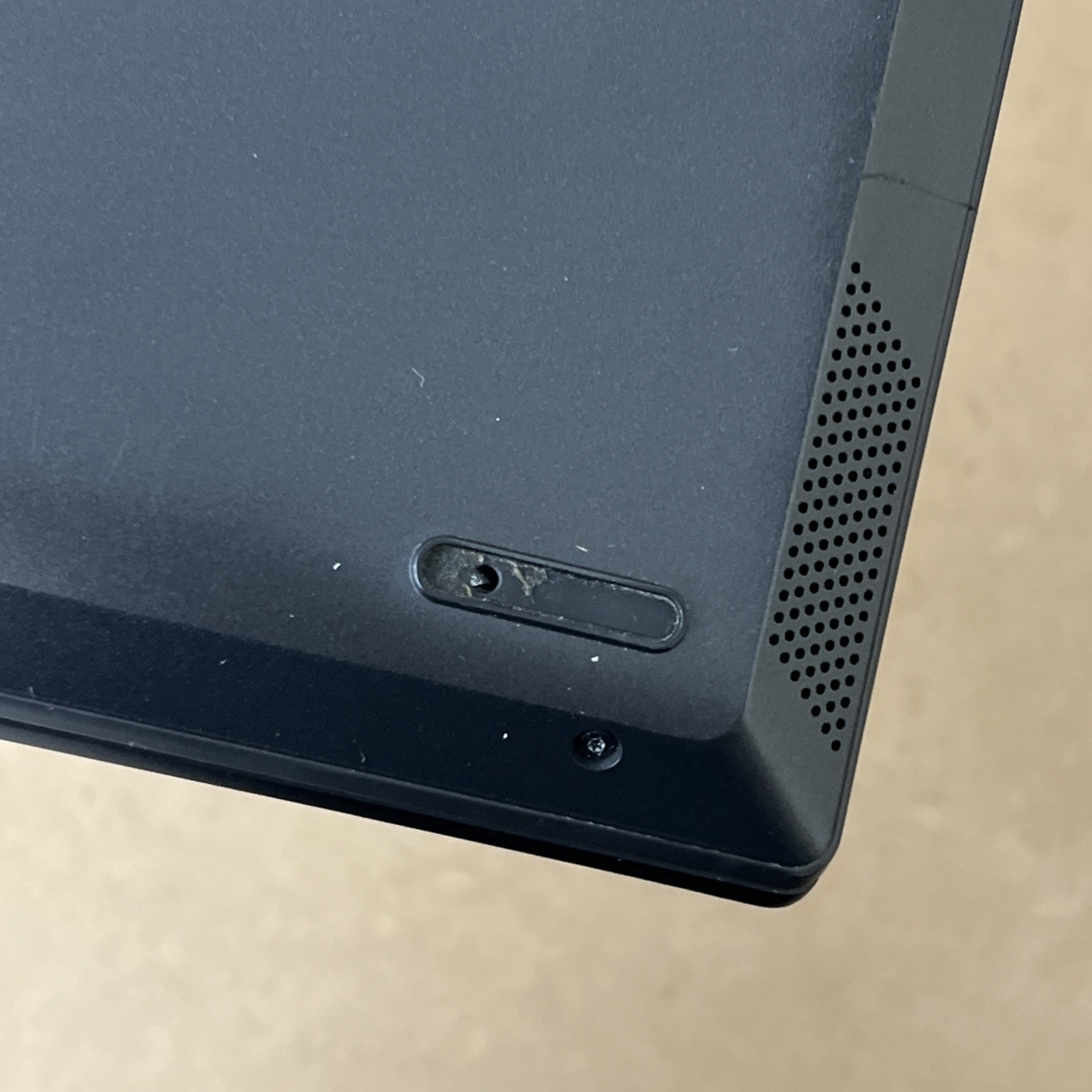 Lenovo IdeaPad S340-IIL Touch i3-1005G1 8GB Ram 256GB – Fair *For Parts, Read*