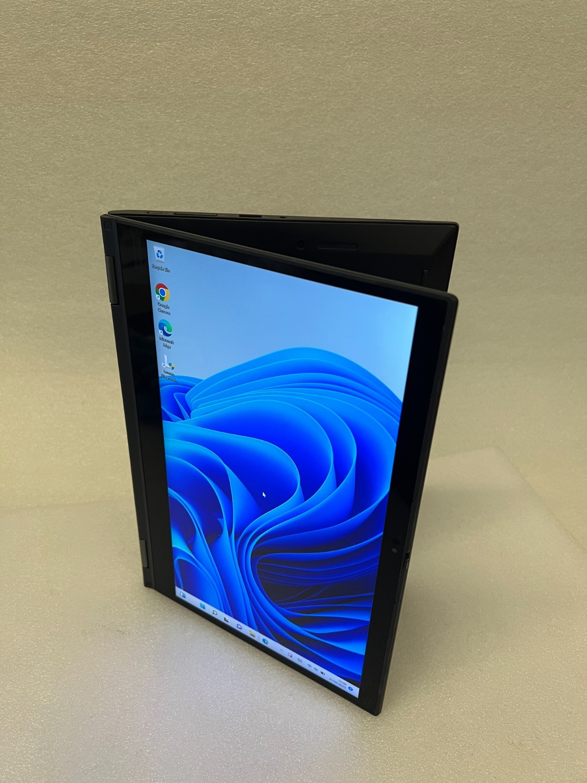 Lenovo ThinkPad X13 Yoga Gen 1 13.3″ Touch i7 10610U 16GB 512GB SSD Windo 11 pro