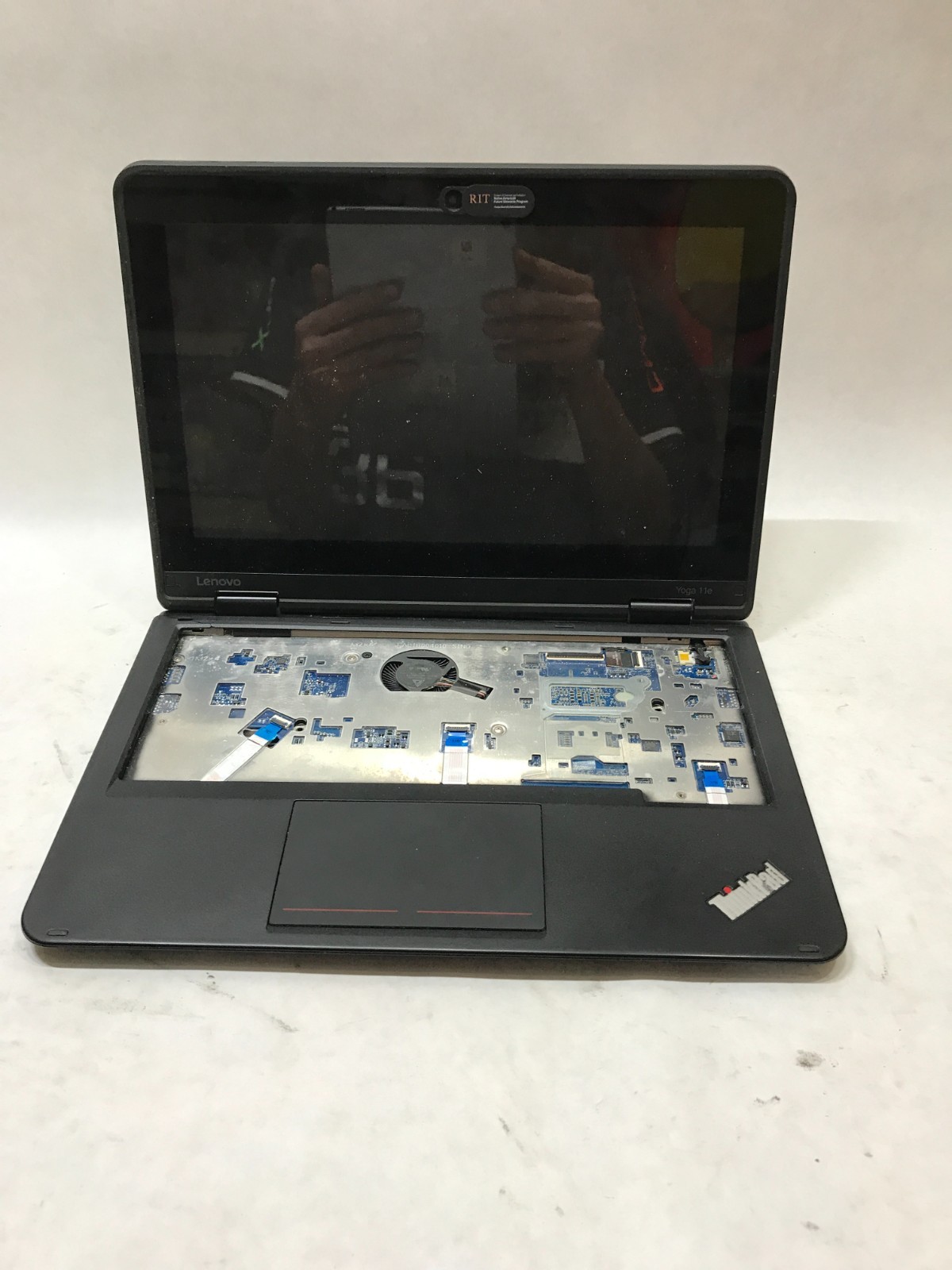 Lenovo Yoga 11e 4th Gen 11″ Intel i3-7100U 4GB RAM NO HDD/OS For Parts READ – DW