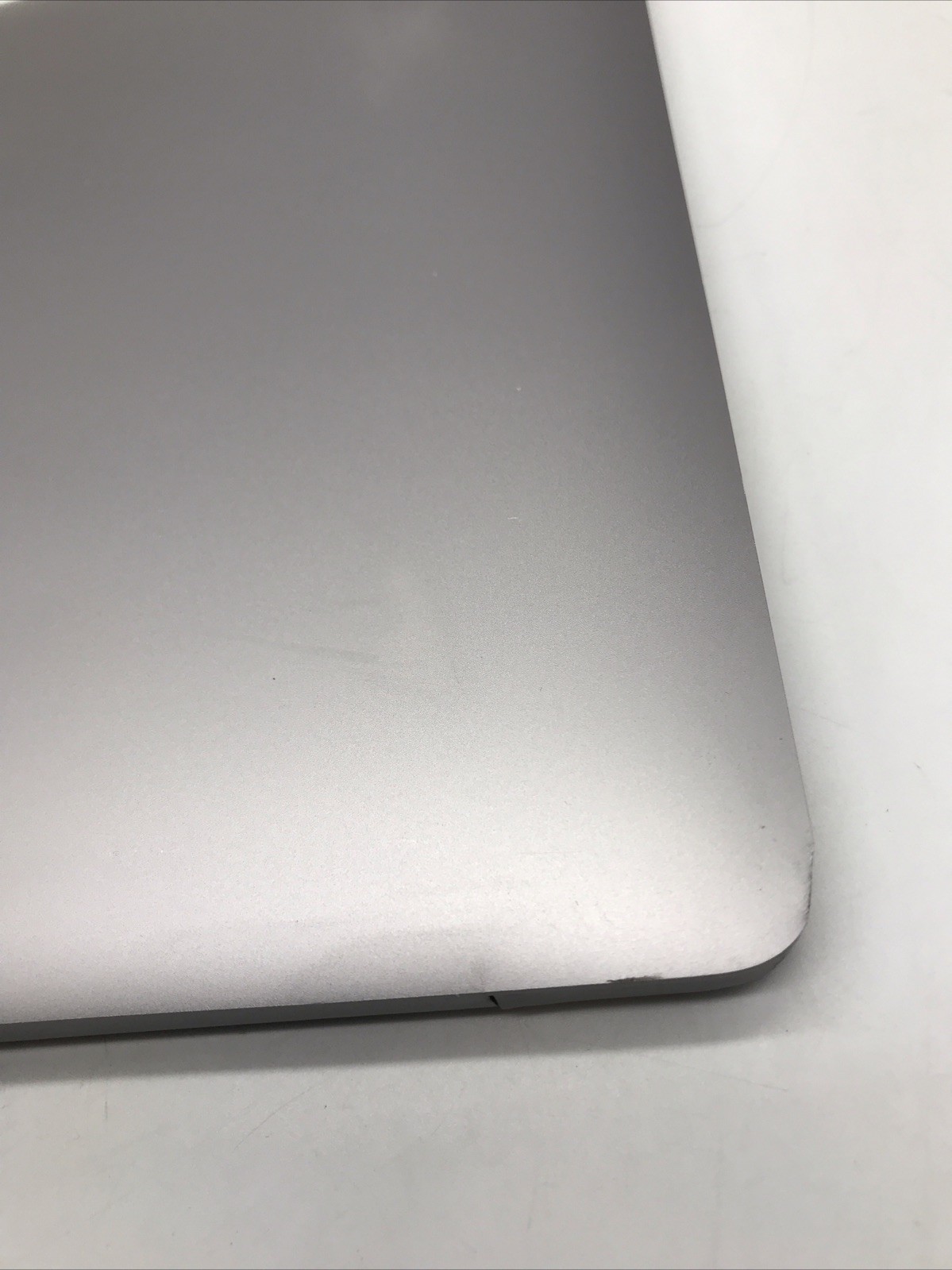 2018 Apple MacBook Air 13″ i5 1.6GHz 8GB 128GB – A1932 EMC3184 *Read* D/F Grade