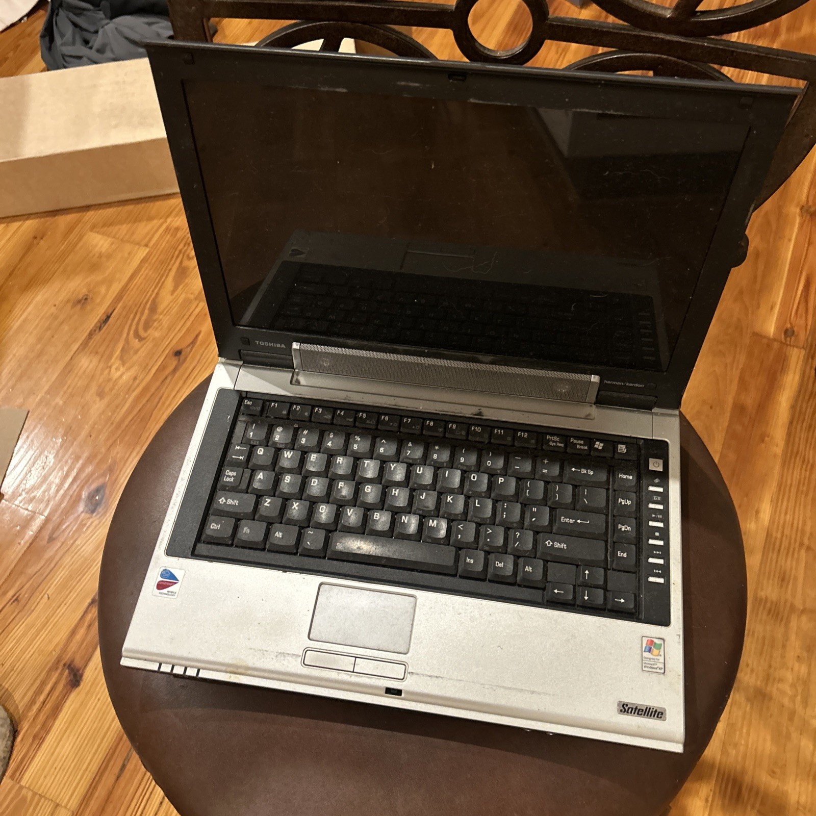 Toshiba Satellite M55-S3293 14″ Laptop With Power Adapter – For Parts – As Is