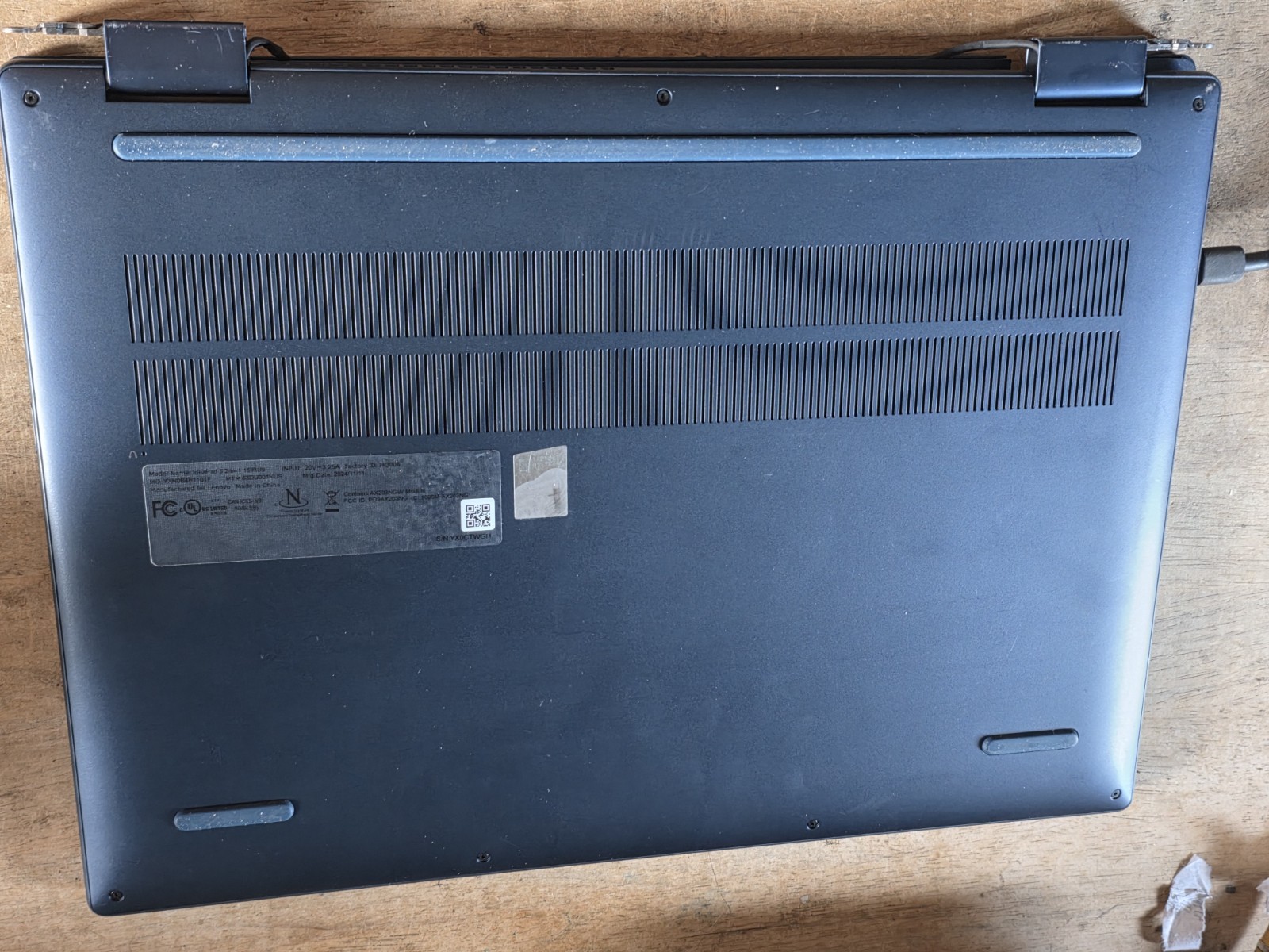 Lenovo IdeaPad Slim 5 16IRU9 2n1 16″ Touch , Intel Core 7 150u 16 gb Hinges