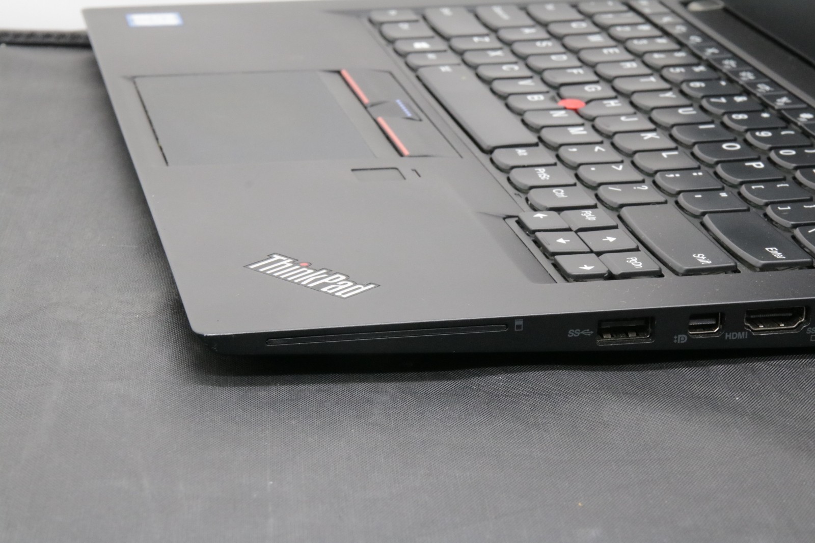 Lenovo ThinkPad T460s – i7-6600U – 4GB, 256GB, Windows 11 +Adapter