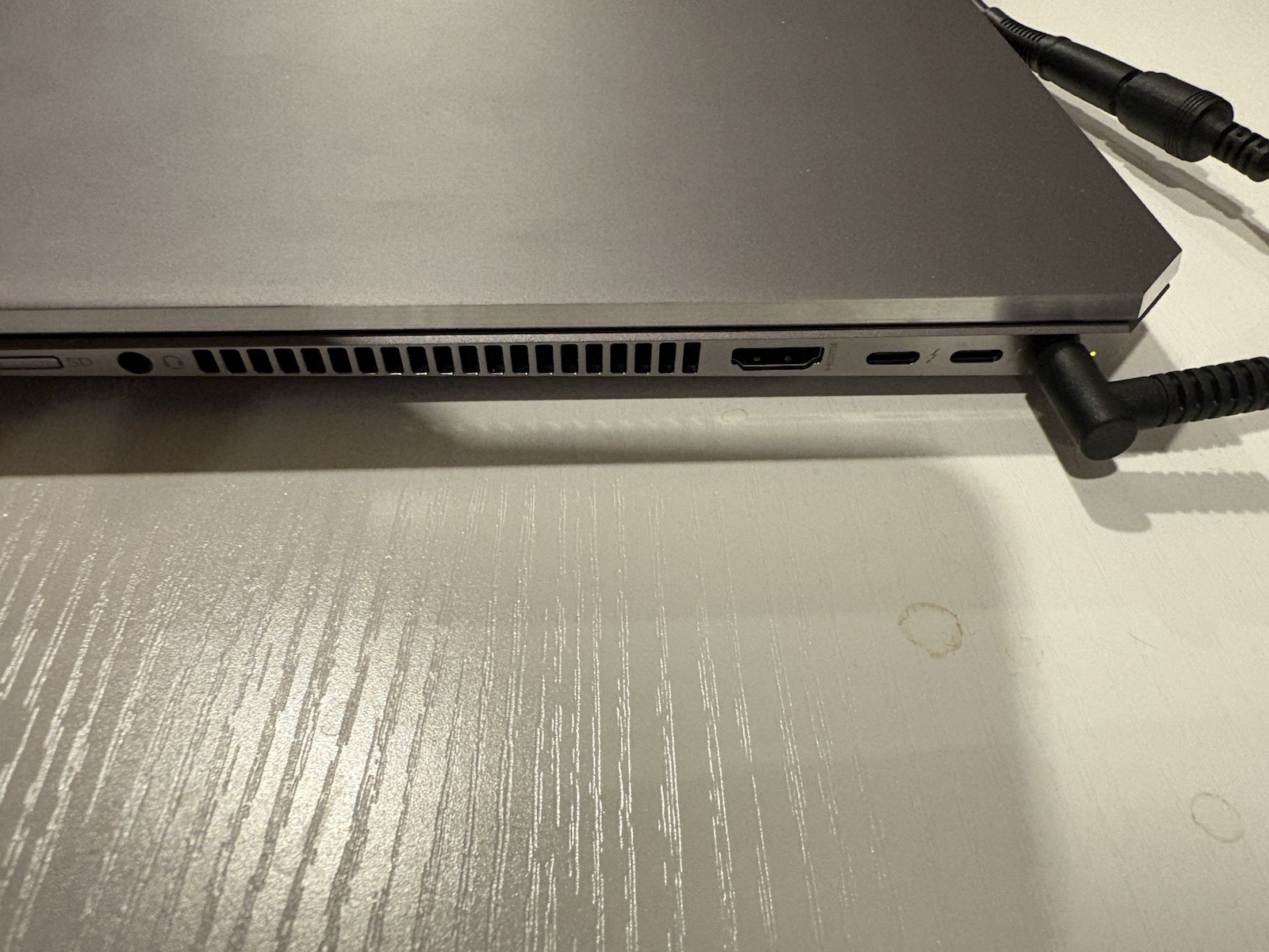 HP ZBook Studio G5 15″ Intel XEON E-2176M 32GB RAM 512GB Quadro P1000 4k Screen