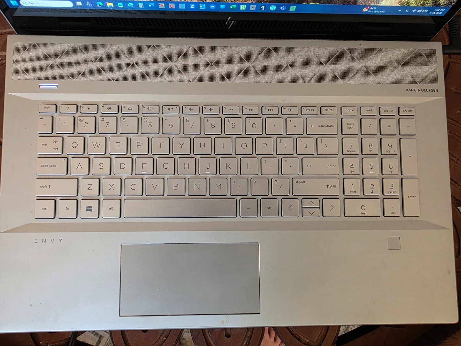 17” HP Envy w/ OPTICAL DRIVE
