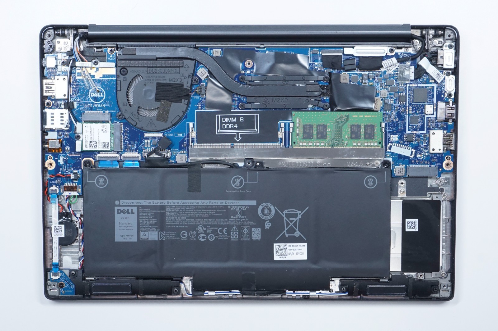 Dell Latitude 7400 14″ Intel Core i7-8665U @1.90GHz 8GB RAM (No SSD)