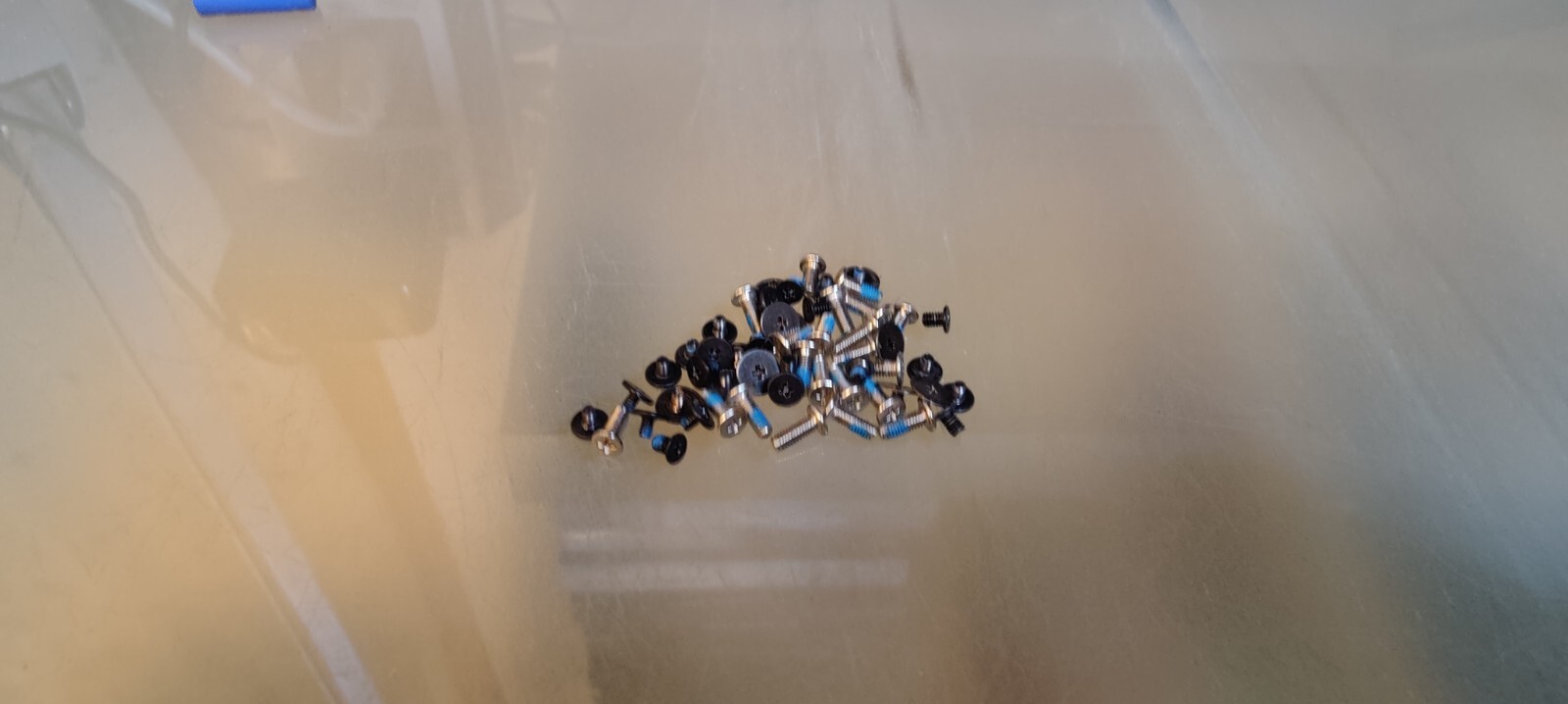 Acer F5-572 E5-573 E5-574 F5-571 Screws Screws