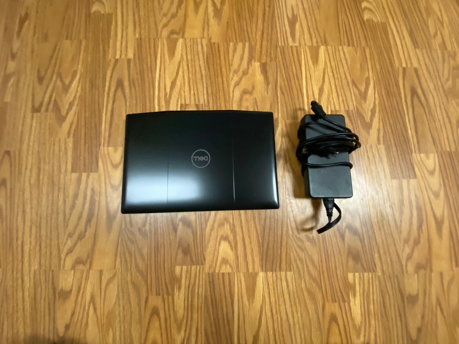 Dell G5 15 5500 i7-10750H 1TB RTX 2070 16GB 15.6″ FHD 144Hz Gaming Laptop (RGB)