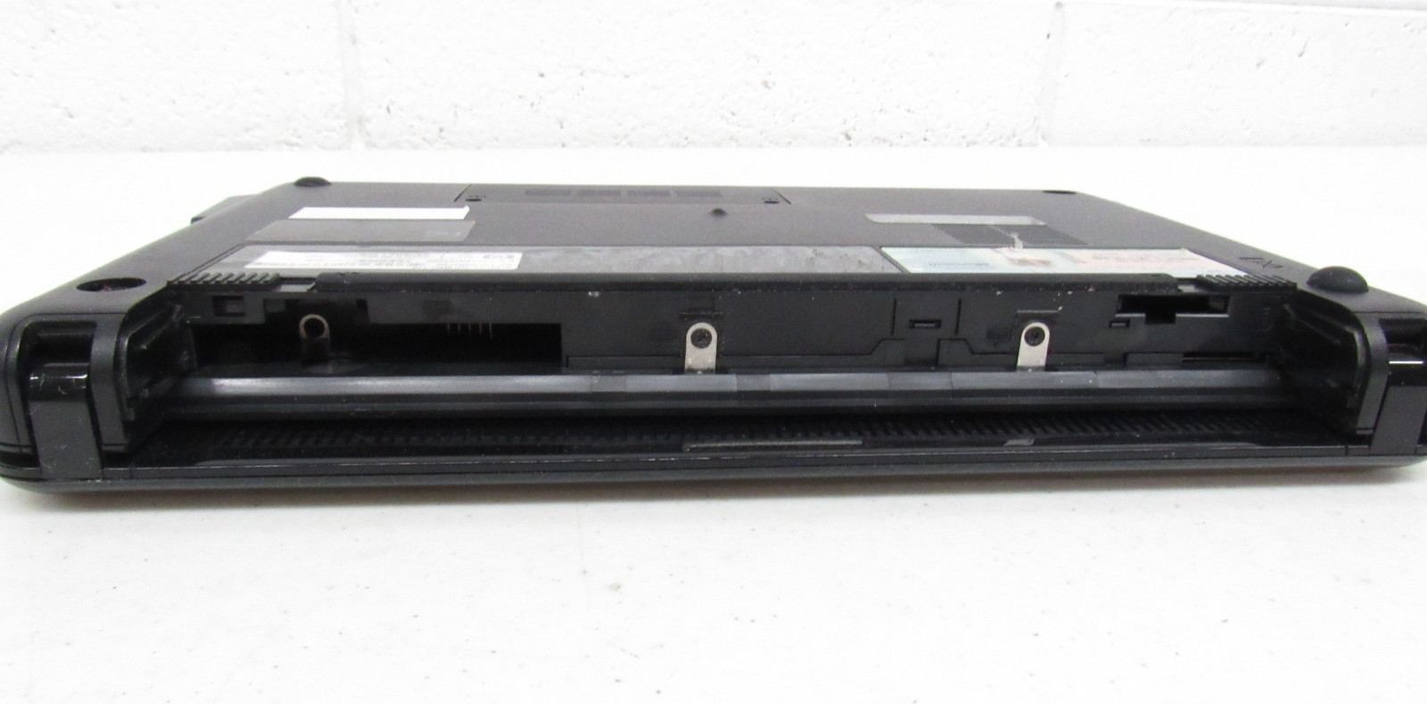 HP Mini 110 1.6GHz Windows 7 Notebook Mini Computer Untested For Parts
