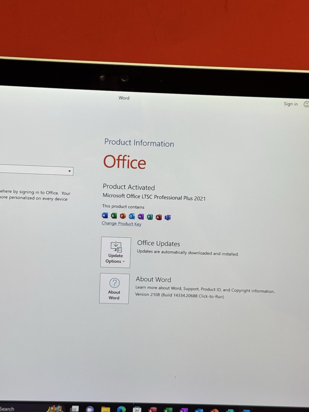 Microsoft Surface Pro 4 13″ 6th i5-2.30GHz 4GB RAM 128GB Windows 11pro